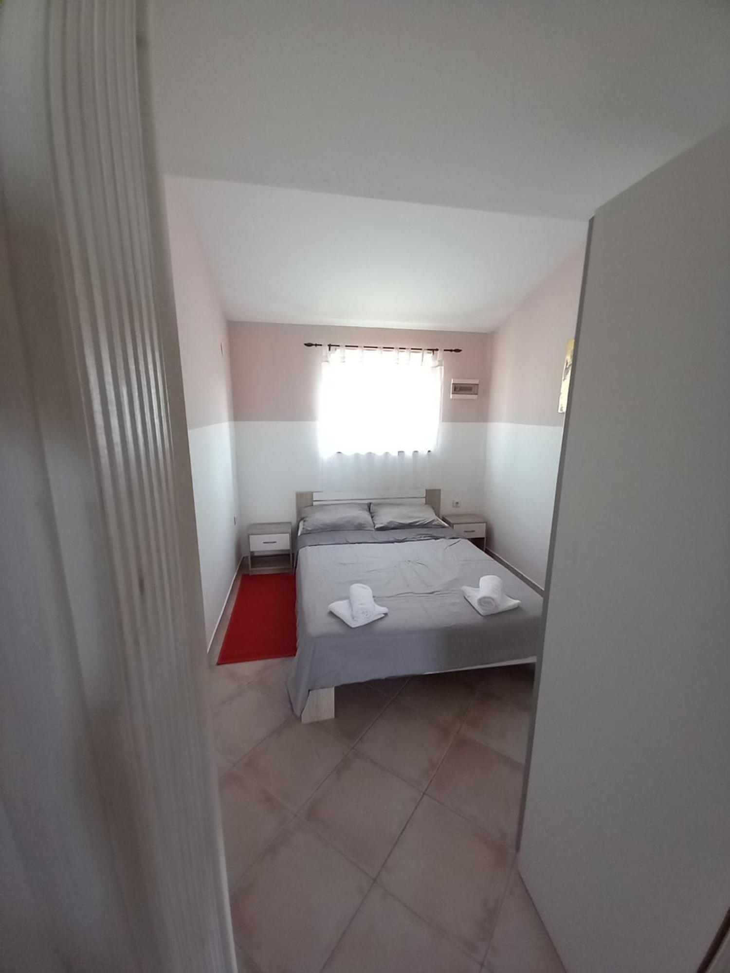 Apartmani Tudek วีร์ ภายนอก รูปภาพ